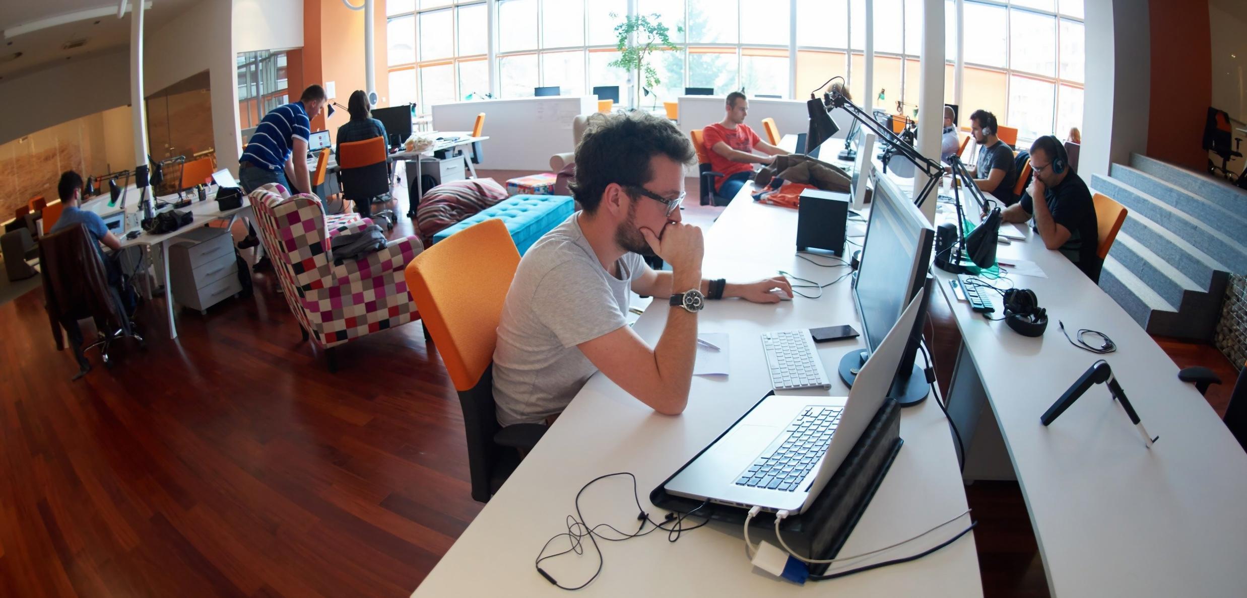 Ambiente de aprendizaje colaborativo en educación financiera